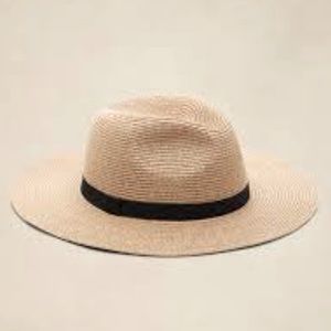 Women’s summer fedora